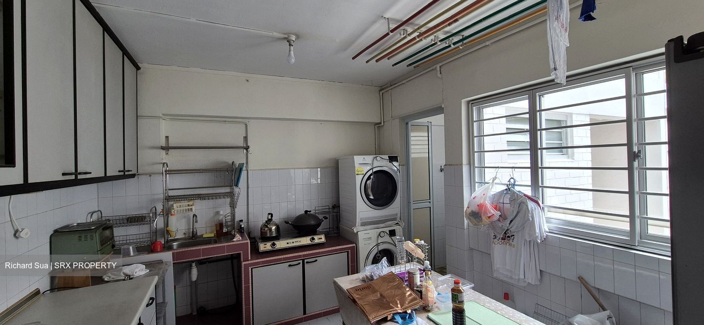 Bishan Street 11 (D20), Shop House #517105271